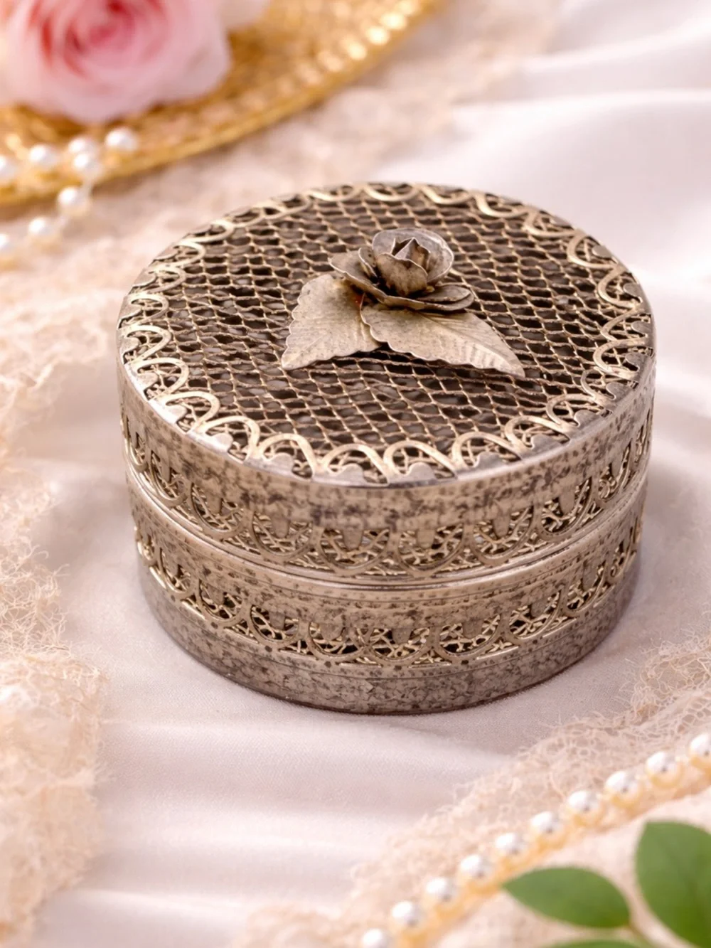 Ornate Round Decorative Jewelry Box in Silver Plated Metal